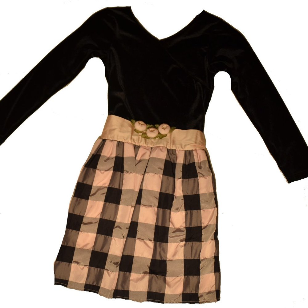 Black velvet dress with plaid bottom size 8